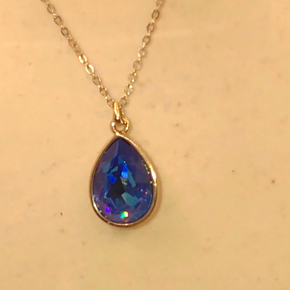Eliza & Jane Teardrop necklace